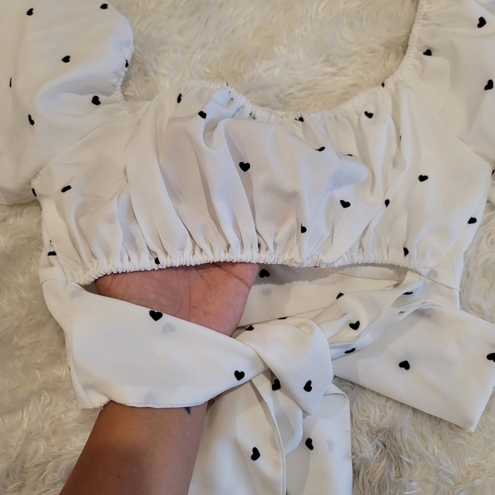 Milk & Honey Boutique puff Sleeves heart wrap crop top s… - Picture 14 of 17
